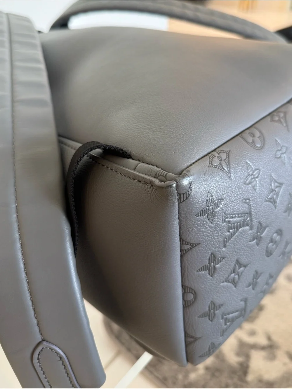 LOUIS VUITTON Discovery Backpack in Grey Monogram Shadow Leather - 💯 AUTHENTIC